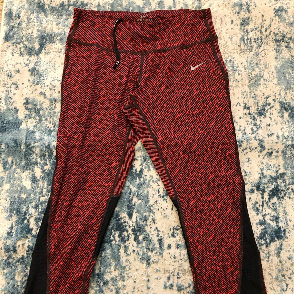 Nike Dri-Fit Crops
